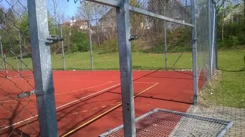 "Zapomniane" boisko za 800 tys. zł będzie znowu otwarte. "Urzędnicy faktycznie zawiedli"  