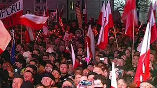 Obchody rocznicy katastrofy smoleńskiej zawsze wzbudzają dużo emocji 