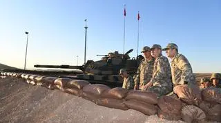 Tureckie wojska mają walczyć w Syrii z "terrorystami"