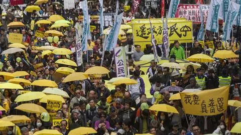 Demonstracje w Hong Kongu. Żółte parasolki znów na ulicach