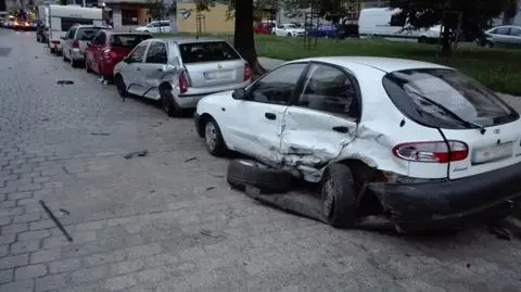 Wrocław. Swoim BMW zniszczył zaparkowane samochody, usłyszał zarzuty