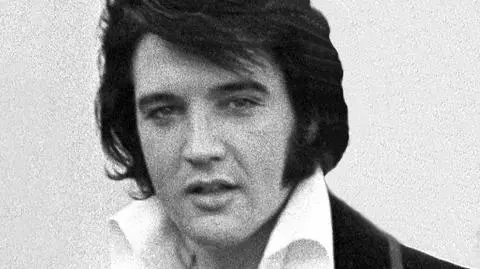 Tysiac funtów za kosmyk włosów Króla