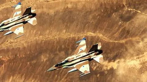 "Izrael uderza, Iran odpowiada". Pentagon sprawdza scenariusze
