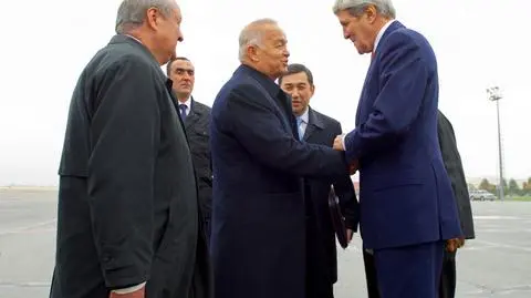 Uzbekistan: Spotkanie Karimowa i Kerry'ego. Reporter usunięty z sali