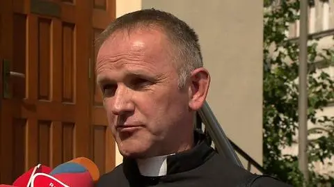 Ks. Lemański - wezwany do kurii - stawił się na spotkanie z abp. Henrykiem Hoserem
