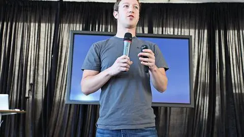Zuckerberg: Noszę to samo każdego dnia. Mam jedną szufladę