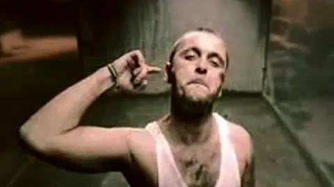 Majka Papa, "wściekły" gangsta