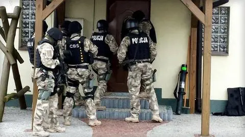 Policja na Facebooku. Niekonwencjonalny budzik KGP na Facebooku