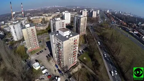 Katowice: prostują odchylony o ponad pół metra blok