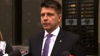 Ryszard Petru twierdzi, że nie wie nic o rozłamie w swojej partii