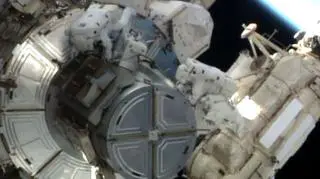 Kosmiczny spacer astronautów