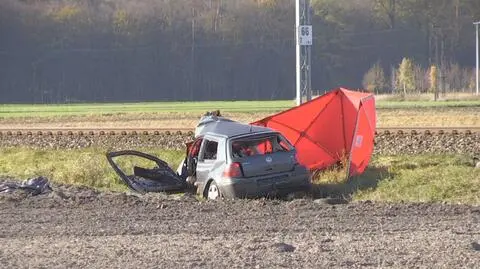 Opole. Wypadek kolejowy na przejeździe, nie żyje kierowca
