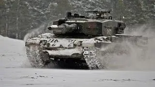 Polski Leopard podczas zimowych manewrów