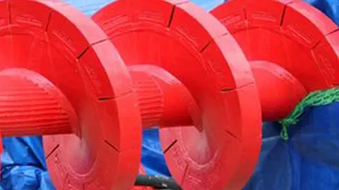 "Mega-wiertło" wywierci metro