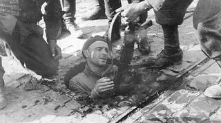 Powstanie warszawskie trwało 63 dni 