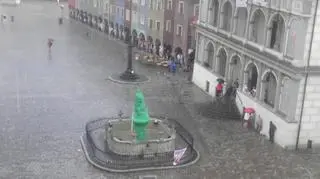 Poznań w strugach deszczu