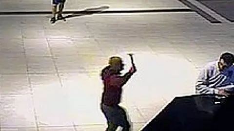 27-latek zaatakował Egipcjanina na dworcu