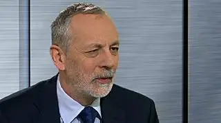 25.04 | - Nie jesteśmy tymi, którzy mają rządzić sumieniami innych ludzi - tak szef klubu PO, Rafał Grupiński skomentował w programie "Jeden na jeden" pomysł partyjnego kolegi, Jacka Żalka, który pracuje nad projektem ustawy dotyczącym klauzuli sumienia dla aptekarzy. Głównym założeniem tego projektu jest umożliwienie aptekarzom odmowy sprzedaży niektórych środków, np. tabletek antykoncepcyjnych, jeśli jest to niezgodne z ich sumieniem. (TVN24)