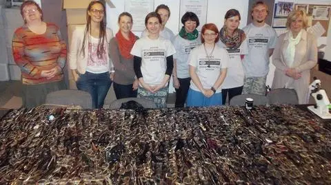 Zebrali tonę okularów. Zawiozą je do Afryki