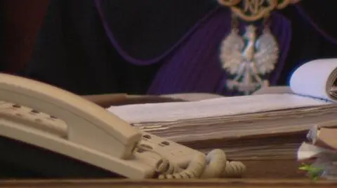 Według Ministerstwa Sprawiedliwości losowy system wyeliminuje zagrożenie "sędziów na telefon". Adwokat: nie znam takich przypadków