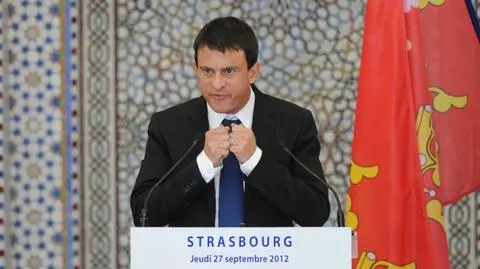 Minister chce wyrzucić z Francji islamskich radykałów