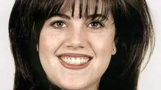 Lewinsky w 1997 roku na oficjalnym zdjęciu wykonanym na potrzeby legitymacji w Pentagonie