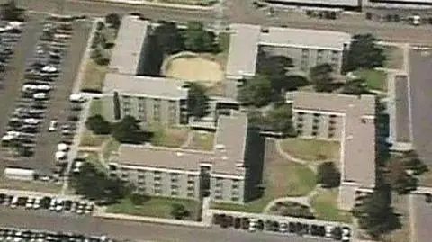 Armia USA przebuduje koszary w kształcie swastyki