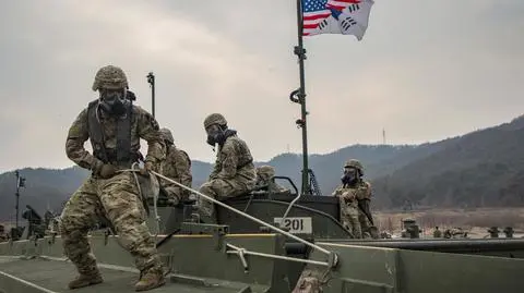 Szef Pentagonu Mark Esper odwiedził Seul (wideo z 15