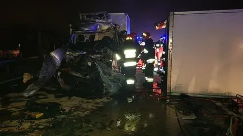 Wypadek na A4. Zginął kierowca samochodu dostawczego