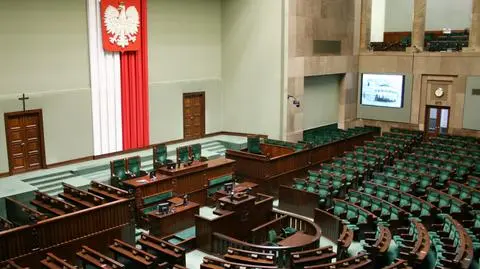 Wybory parlamentarne 2019. Powyborcze rozliczenia w reportażach "Czarno na białym"