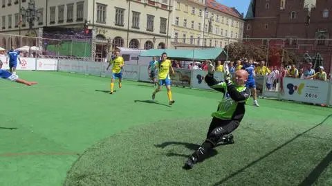 Bezdomni piłkarze grają
o mistrzostwo we Wrocławiu