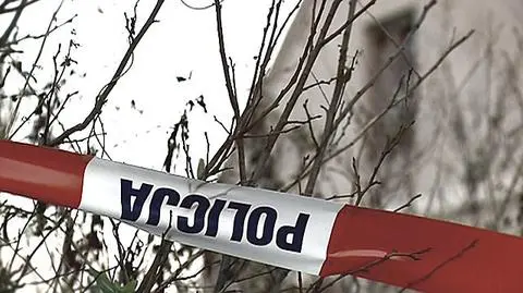 Półnaga i cała we krwi stała przy drodze. Kilkaset metrów dalej okaleczone ciało mężczyzny