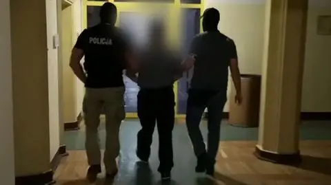 Poszukiwany za śmiertelne pobicie przed klubem w rękach "łowców głów"