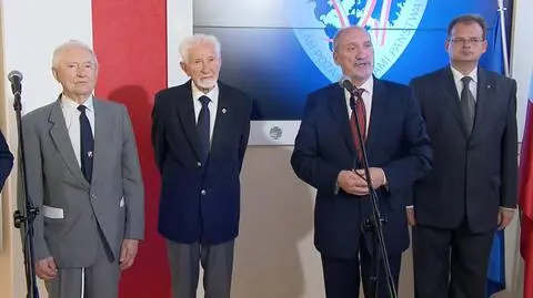 Antoni Macierewicz i powstańcy