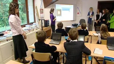 Solidarna Polska: Umożliwić ściąganie podręczników
z internetu