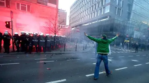 Według Artura Zawiszy, burdy były policyjną prowokacją 
