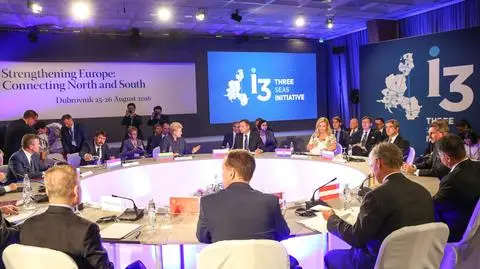 Szczyt państw Trójmorza. Kto przyleci do Warszawy?