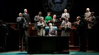 Bryan Cranston za rolę w sztuce "All the Way" dostał nagrodę Tony
