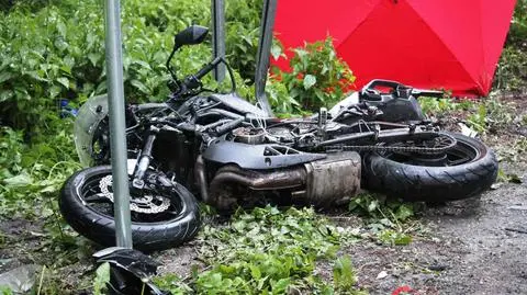 Małopolskie. Zderzenie dwóch motocykli z ciężarówką