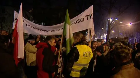 Petru apeluje o demonstracje. Reakcje innych partii na apel Petru