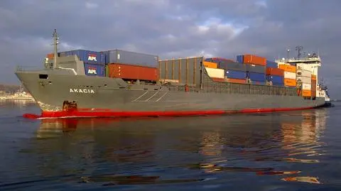 "Akacia" połączy Gdynię z portami 
w Hamburgu i Bremerhaven