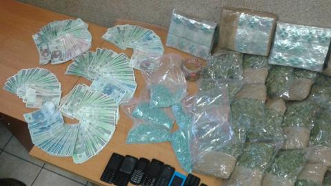 Policjanci zabezpieczyli m.in. gotówkę i narkotyki
