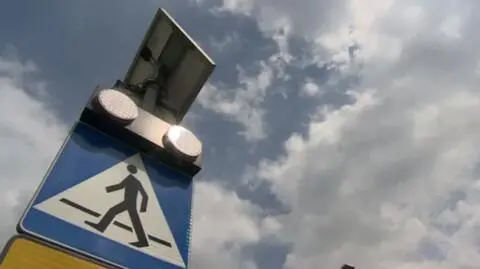 Pijany wpadł w grupę pieszych. Areszt dla 25-letniego kierowcy