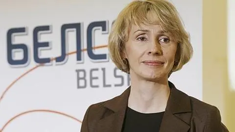 Farfał ugina się pod naciskiem MSZ