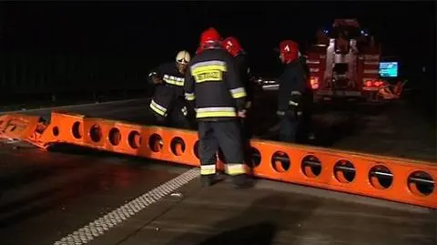 Dźwig runął i spowodował karambol