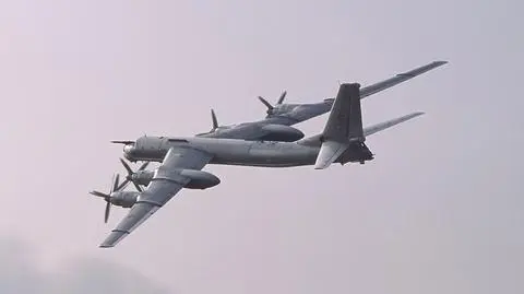 Rosjanie mogliby użyć Tu-95 (na filmie bombowiec odpalający rakietę dalekiego zasięgu)