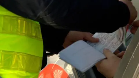 Nakaz wystawiania mandatów? Komisariat z Bielawy pod lupą 