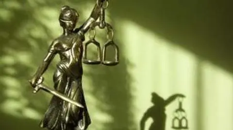 Sąd umorzył proces Lepper vs. Krawczyk