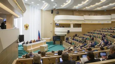 Rada Federacji przyjęła ustawę o mediach "zagranicznych agentach"