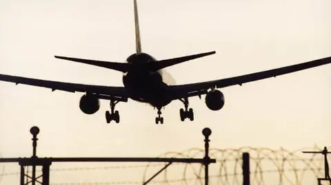 Operacja "Tani lot" premiera